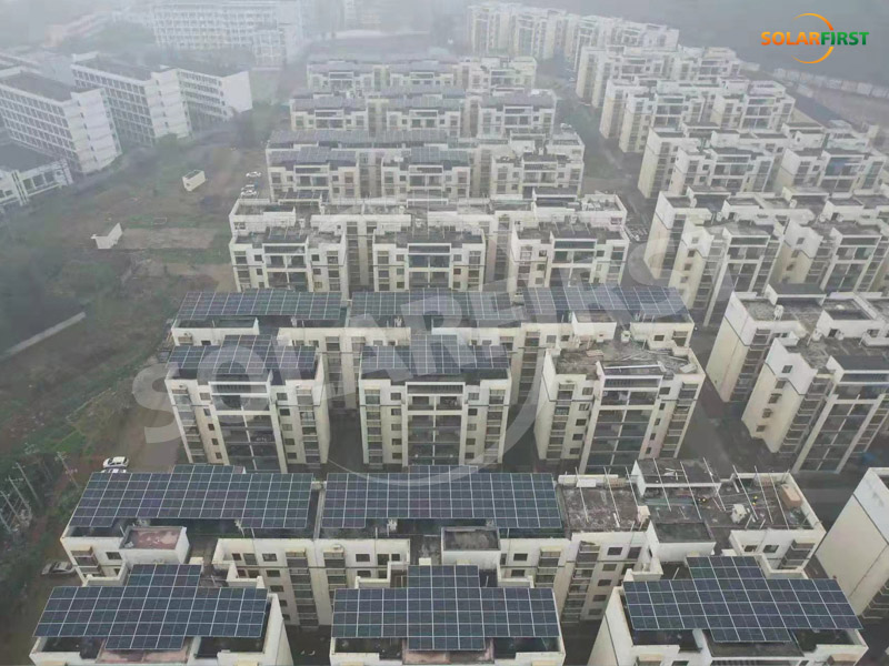 Proyek pembangkit listrik atap 300MWp Guangxi