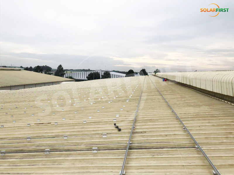Proyek atap genteng baja warna 7,5MWp Vietnam
