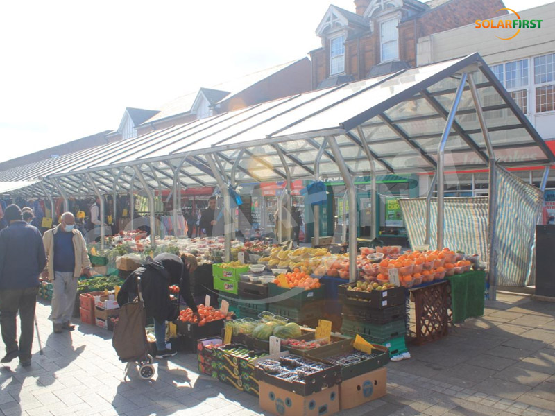 Pasar tenaga surya berkapasitas 200kWp di West Bromwich, Birmingham, Inggris