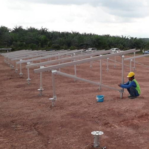 Proyek Pemasangan Tiang Sekrup Tenaga Surya 45MWp di Malaysia 2020