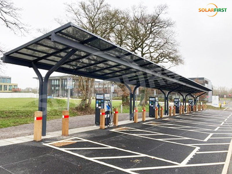 Proyek Carport Tenaga Surya di South Gegestershire, Inggris