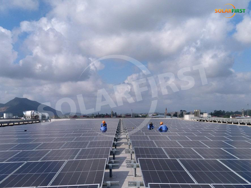 Proyek Pembangkit Listrik Atap 2MWp Vietnam