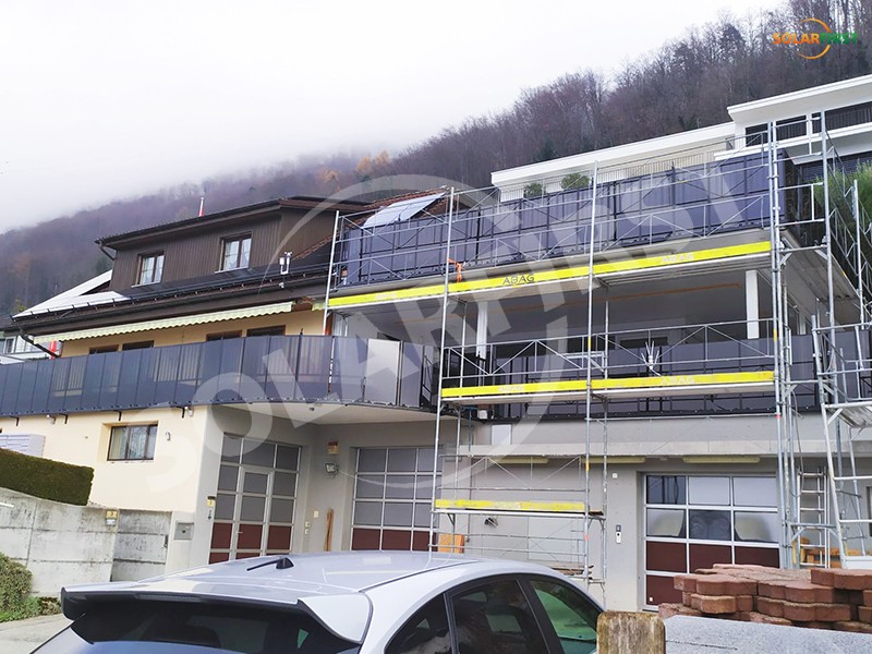 Proyek Pagar Balkon BIPV 8KWp di Swiss