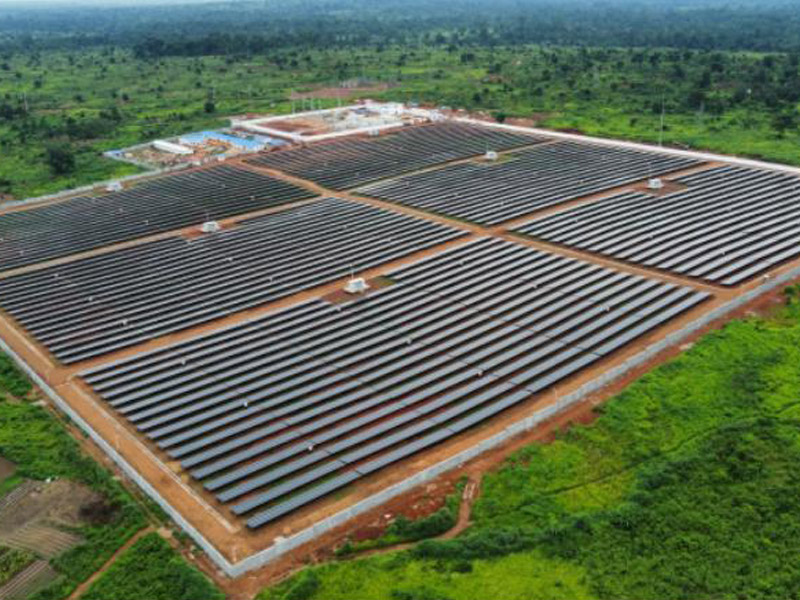 Pembangkit listrik tenaga surya yang didukung Tiongkok meringankan kekurangan listrik di Afrika Tengah